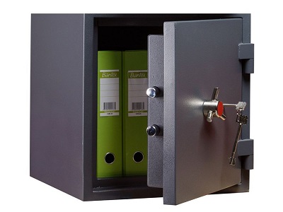 Выбор и установка сейфа: товары для офиса от Бюрошоп на службе безопасности вашего дома