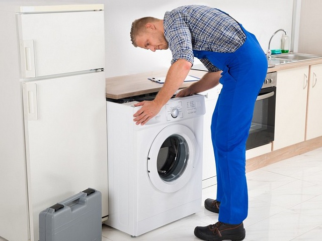 Куда поставить и как подключить стиральную машину
