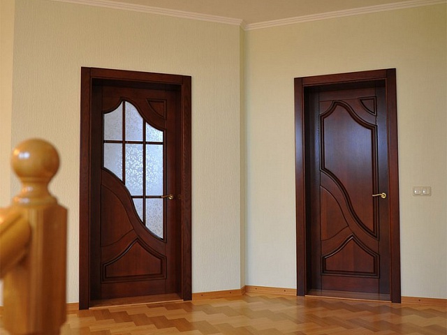 Как выбрать межкомнатную дверь для загородного дома