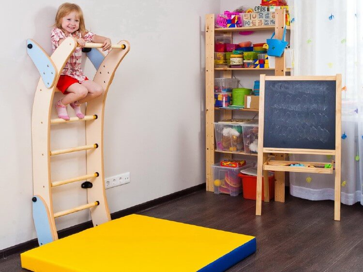 Выбор лестницы для ребенка