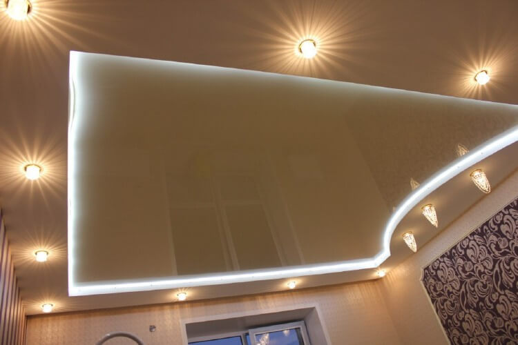 Виды светодиодных подсветок для потолка