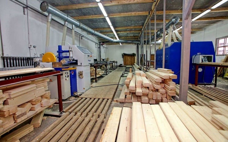 Как обрабатывают древесину разными методами