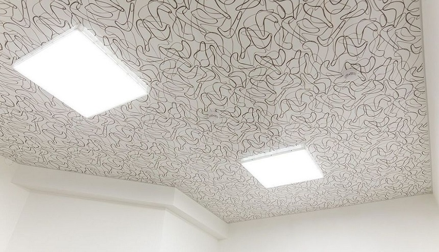 Тканевый потолок с красивым орнаментом